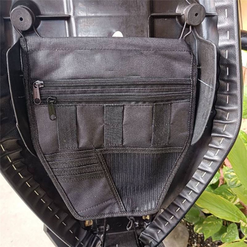 A04E-Gear Motorcycle Seat Bag  - огляд і ціна Motorcycle Gear Organizer